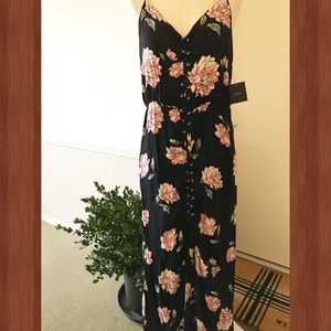 💕NWT inTu Floral Maxi Dress from Nordstrom